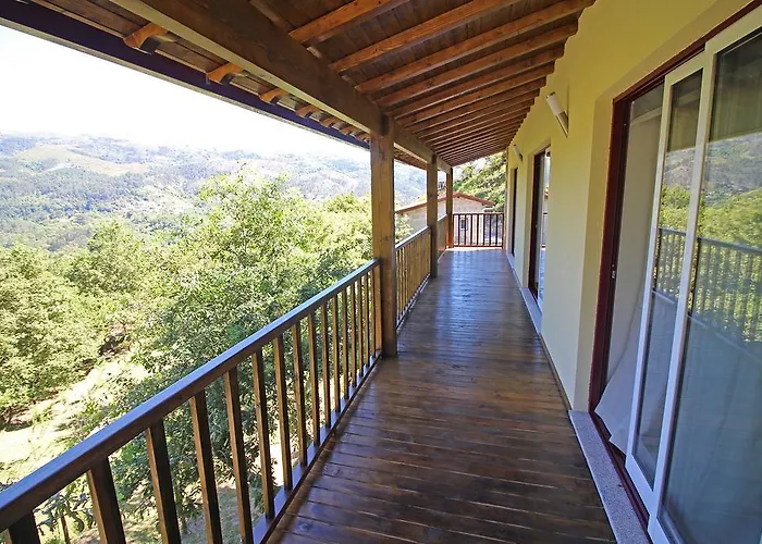 Gospodarstwo wiejskie Encostas Da Torre *